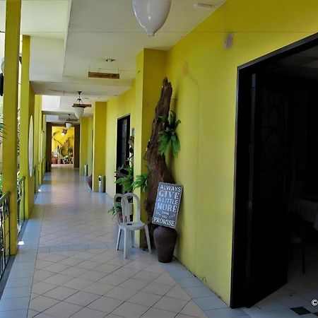 Country Village Hotel Cagayan de Oro Esterno foto