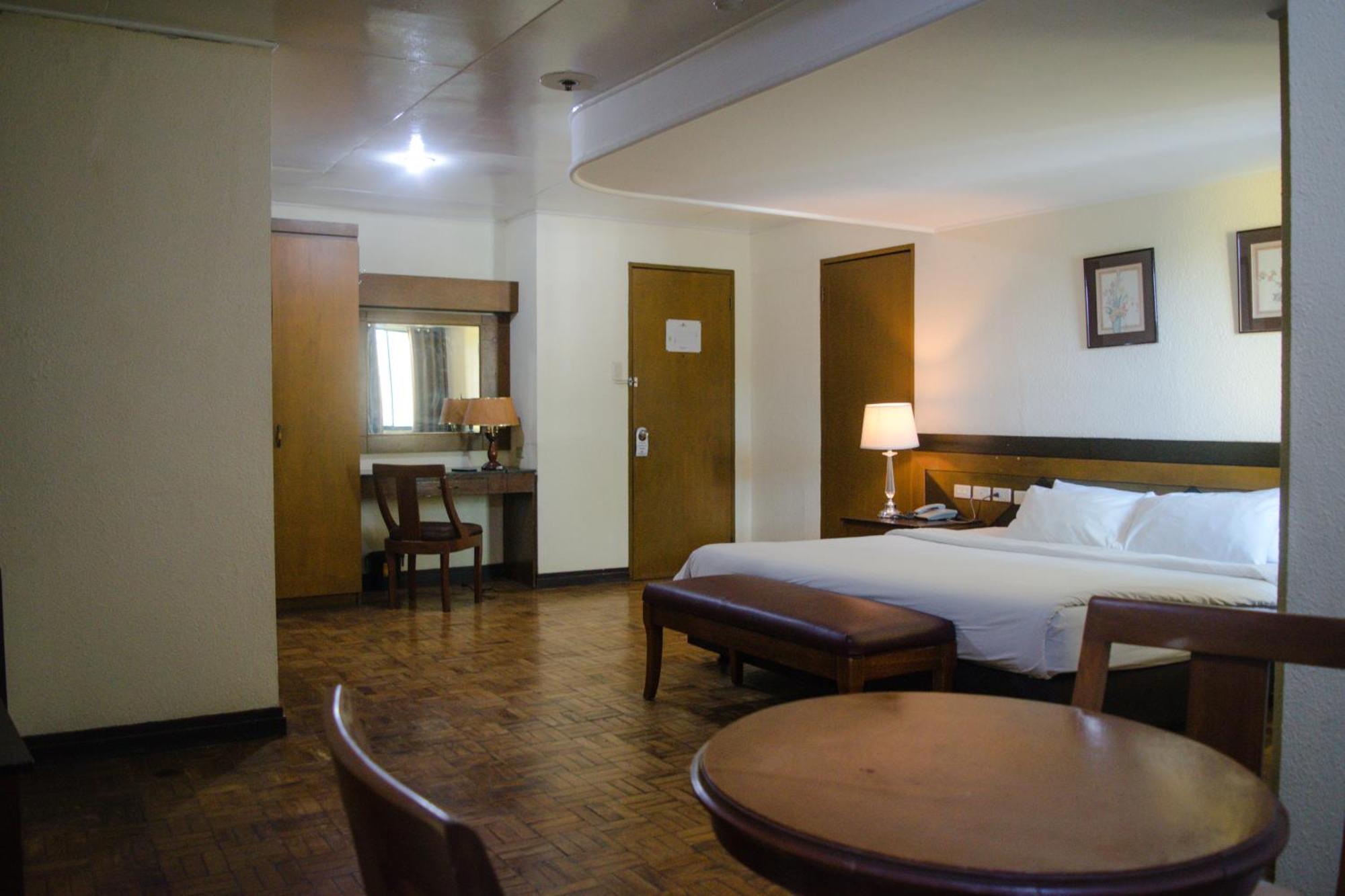 Country Village Hotel Cagayan de Oro Esterno foto