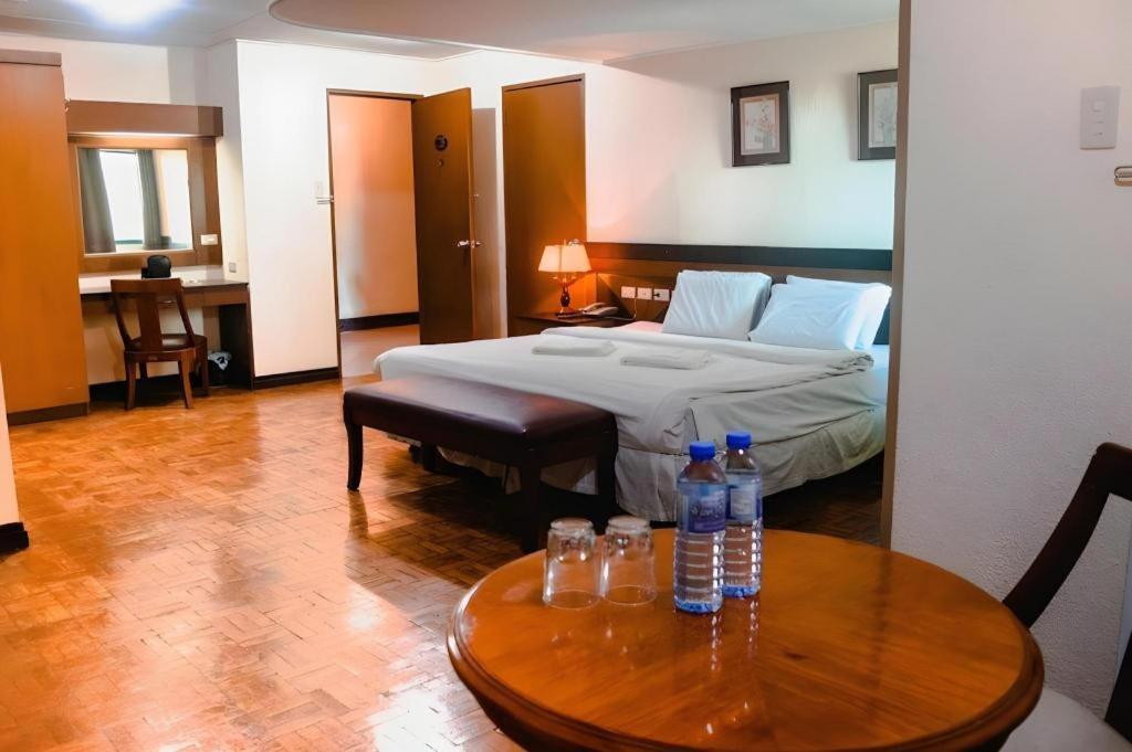 Country Village Hotel Cagayan de Oro Esterno foto
