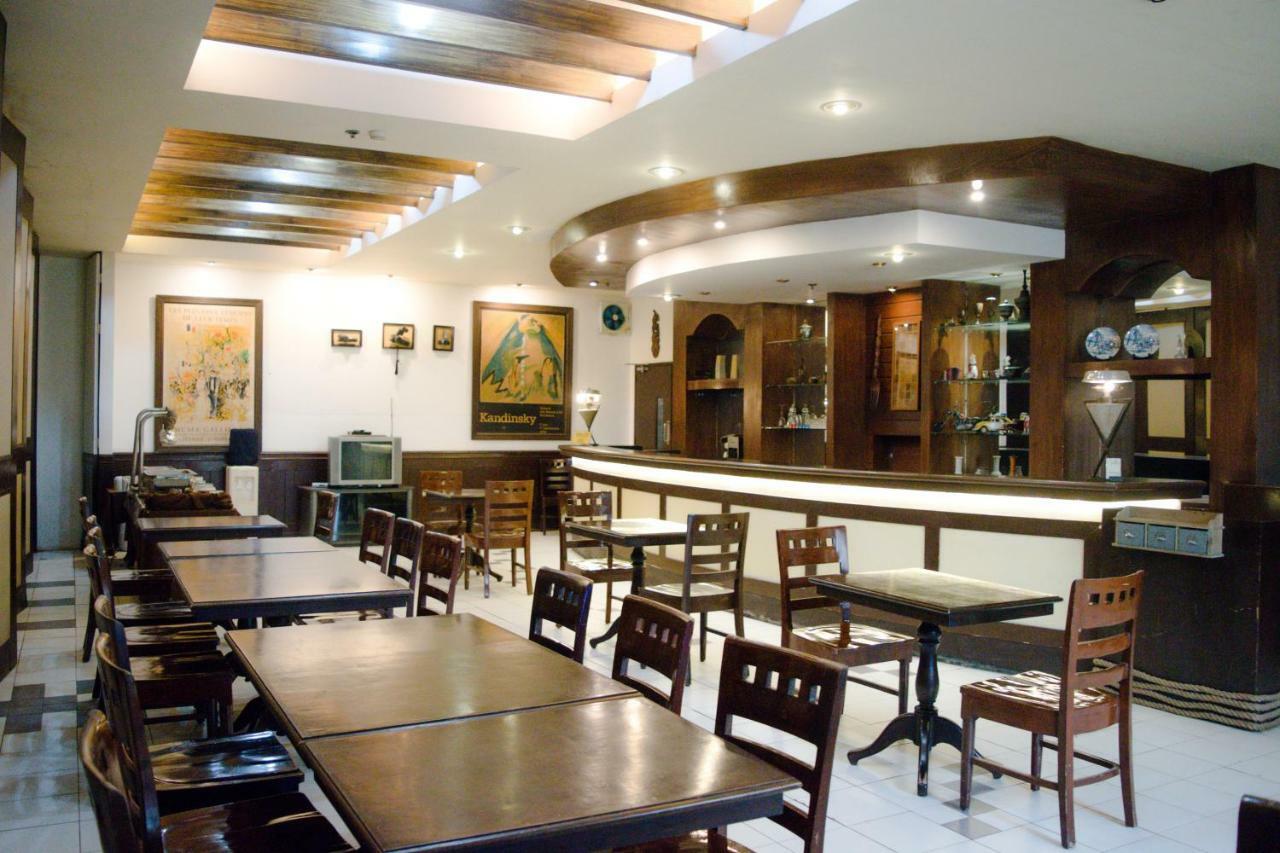 Country Village Hotel Cagayan de Oro Esterno foto